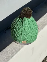 S-M ヴィンテージ ケーブル ニット ポンポン ビーニー 帽子