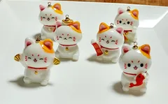 招き猫・猫・コネクター・チャーム・ピアス・イアリング・ハンドメイド・パーツ