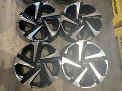 新車外し ダイハツ ロッキー 17インチ純正タイヤホイールセット - メルカリ