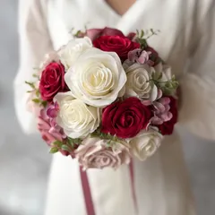 アイボリー×赤×くすみピンクラウンドブーケ☆ブートニア