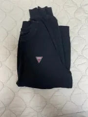GUESS ゲス ブラック スウェット 三角 ロゴ