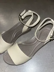 クロックス サンダル 出品