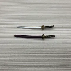 現状品　ねんどろいど 大倶利伽羅　小物パーツ　オプションパーツ　武器パーツ　刀パーツ　刀剣乱舞-ONLINE-　写真にあるもののみバラ売り不可