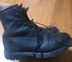 Timberland 6インチ ブラック ブーツ (255 260)