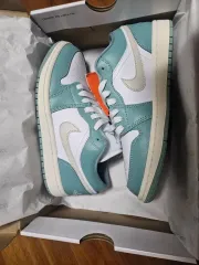 DC0774-138 NIKE ジョーダン1 ロー 230mm 新品