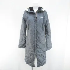 アディダス adidas キルティングコート ロング丈 中綿 M 灰系 グレー ロゴ 文字 刺繍 ジップアップ 裏地