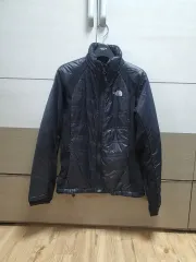 THE NORTH FACE ザノースフェイス レディース ダウン ブラック & THE NORTH FACE ザノースフェイス フードジャケット 2着