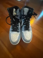 ジョーダン 1 ハイ OG ユニバーシティ ブルー 275