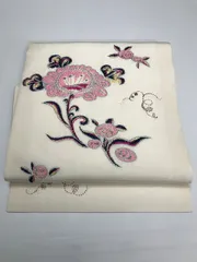 【中古】 名古屋帯 正絹 白地に草花文様 ビーズ 刺繍 九寸 お太鼓柄 