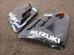 SUZUKI GSX-R1100 GV73A（M型）アンダーカウル - メルカリ
