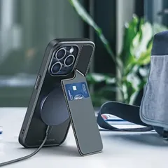 iPhone15シリーズ専用ケース Magsafe対応 スタンド付き　スマホカバー　カード収納（New）