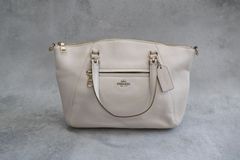COACH レザーハンドバッグ オフホワイト チャーム付 RG685 - メルカリ