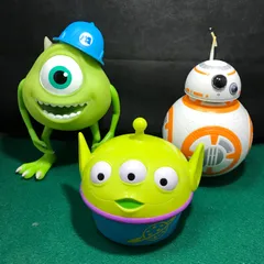 5916　ディズニー　フィギュア、貯金箱、ケース3点セット売り