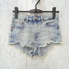 H&M DIVIDED エイチアンドエム ディヴァイデッド デニム ショートパンツ ダメージ 切りっぱなし ライトブルー Sサイズ ◎_□〇