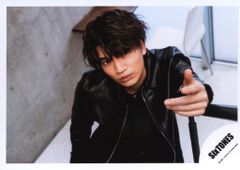 SixTONES 公式写真 ポートレートシリーズ2021 髙地優吾 B - メルカリ