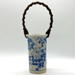 信楽焼 椿絵つる付き花入 花瓶 壺久郎窯 - メルカリ