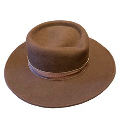 Item thumbnail for item 4b371c5c-02ce-433b-aabd-843f55eacd8d