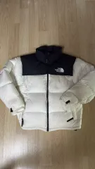 THE NORTH FACE ザノースフェイス 白 ブラック Nuptse(ヌプシ) ダウン