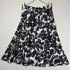 トッカ　TOCCA　2019SS　ロングスカート　総柄　花柄　白　黒のサムネイル
