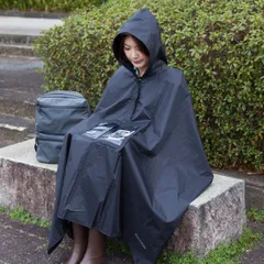 レインコート レインポンチョ 窓付き 雨具 ブラック （ 雨合羽 レインウェア かっぱ カッパ 合羽 スマホが見える フリーサイズ 黒 無地 ポンチョタイプ 撥水加工 収納袋付き 大人 男女兼用 ロング 自転車 リュック ）