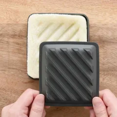 食パン用カットガイド パニーニみたいなパックパン作りましょ （ 食パンカッター 食パン 抜き型 型抜き ホットサンド 波型 食洗機対応 パニーニ サンドパン トースト 焼き目 簡単 便利グッズ ）のサムネイル