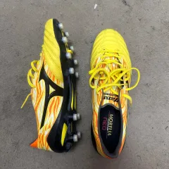 ほぼ新品 ミズノ モレリア NEO3 270