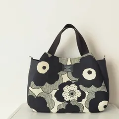 ハンドメイド　トートバッグ　ミニトート　バルーンバッグ　チューリップバッグ　北欧　可愛い　花柄　Dカン付き　ショルダーバッグにもなるよ　お散歩バッグ