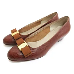サルヴァトーレフェラガモ Salvatore Ferragamo VARA  パンプス リボン 7.5 ブラウン 250729E 靴