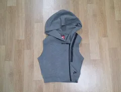 (送料込み)ナイキ テックパック フーディ ベスト グレー レディース S