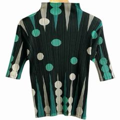 PLEATS PLEASE 半袖ドット柄シャツ 極美品】PLEATS PLEASE プリーツプリーツカットソー 半袖 ドット柄
