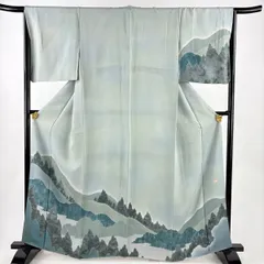 付下げ 身丈165cm 裄丈65cm M 袷 落款 山並み 樹木 絞り ぼかし 灰緑 正絹 秀品 【中古】
