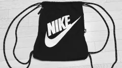 ナイキ ブラック シューズバッグ