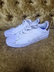 アディダス SUPERSTAR