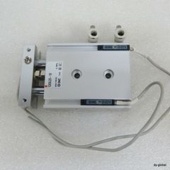 ダーツマシン スペクトラム スイッチ、電池、キーシリンダー中古品 