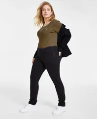 リーバイス レディース ボトムス デニムパンツ ジーンズ Levis Womens 311 Mid Rise Shaping Skinny Jeans 2426W Bloom Black ブラック