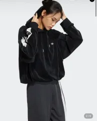 アディダス オリジナル フーディー