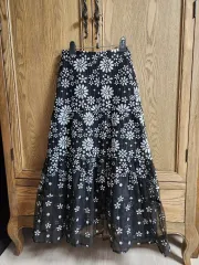 新品) ディオール マリ・クレール フラワー 刺繍 ロング丈スカート