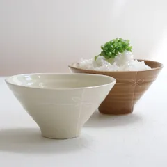 飯碗 230ml 茶碗 ギフト 花びら お碗 皿 食器 和食器 磁器 日本製 （ 食洗機対応 電子レンジ対応 お茶碗 茶わん 耐熱 オーブン対応 ご飯茶碗 ボウル 鉢 ライスボウル おしゃれ かわいい ） 