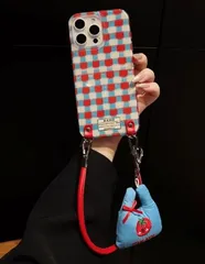 レッド×ブルーチェック柄 ブルーポーチ付き iPhone17 Pro Max対応 斜め掛けスマホケース（13/14/15/16 Pro対応）バイカラーショルダーストラップ付き