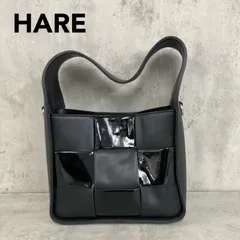 美品 HARE ハレ ブラック バッグ ショルダーバッグ ハンドバッグ 2WAY ブロック フェイクレザー 切替 エナメル 鞄 カバン 肩掛け 斜め掛け スクエア モード ストリート 黒 シック 光沢 マット コンパクト お出かけ パーティー 結婚式 ★ ■■のサムネイル