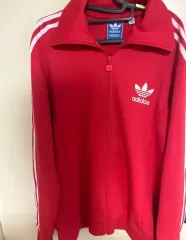 アディダス レッド ジャージ