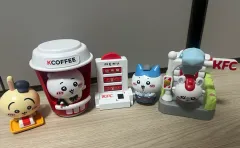 KFC ちいかわ ハチワレ うさぎ モモンガ まとめ