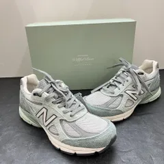 06w18684 The Whitaker Group × New Balance 990V4 