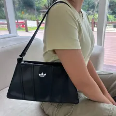 アディダス エアライナー ショルダーバッグ