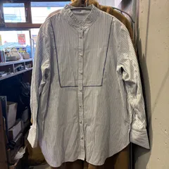 【東あずま店　併売品】　vis a vis ストライプ ブラウス シャツ トップス　レディース　blouse　shirt　Tops　ladies 長袖　刺繡　 パールボタン お呼ばれ デート オフィスカジュアル フォーマル かわいい 上品 可愛い
