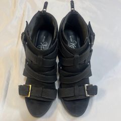 Item thumbnail for item 3cb644ce-d5bb-4ddf-9683-8100489810d6