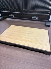 蔵出し特価黄金檀無垢材飾り台 44×28×3cm重さ1,5kgくらい 蔵出し特価黒檀木製飾り台45×30×2cm 重さ1，3kg B