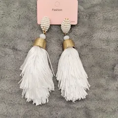 アジアン系ピアス　ホワイト