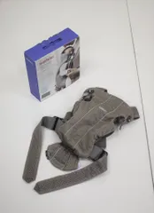 美品 ベビーキャリア MINI AIR グレージュ ベビービョルン 抱っこ専用 新生児OK 快適フルメッシュ クリーニング済み D61C036