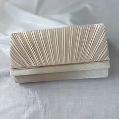 新品 未使用 タグ付き チェーンバッグ クラッチバッグ パーティーバッグ ショルダーバッグ ハンドバッグ 2way シャンパンゴールド ベージュ プリーツ チェーン 結婚式 二次会 パーティ フォーマル セレモニー おしゃれ